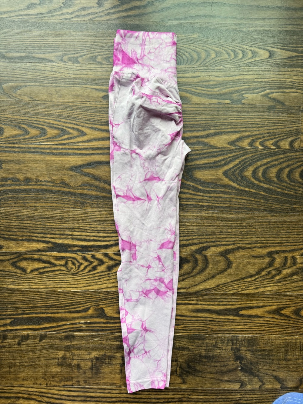 Pink Tie-Dye scrunch leggings